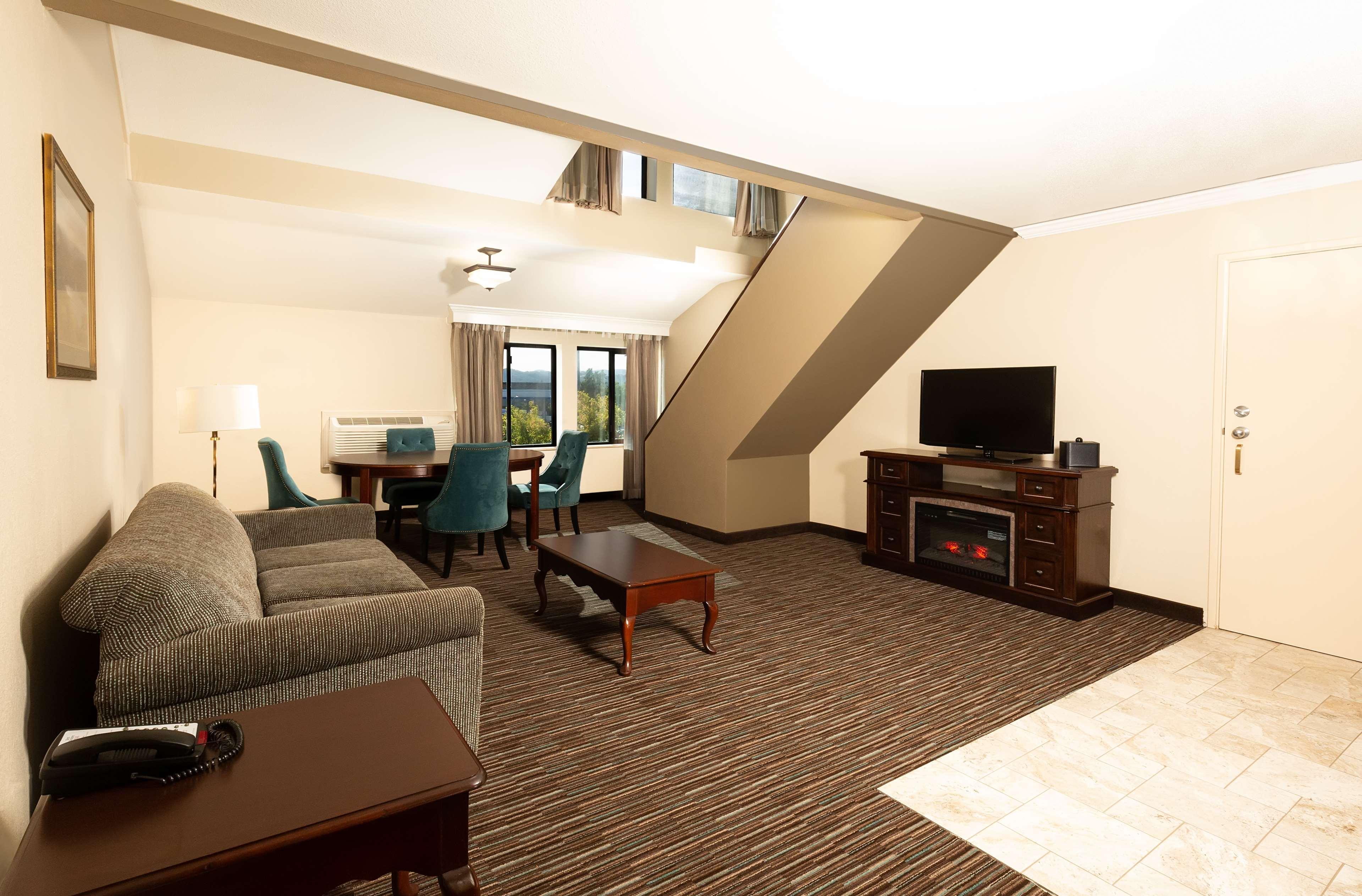 Best Western Plus Inn at the Vines Napa Exterior foto