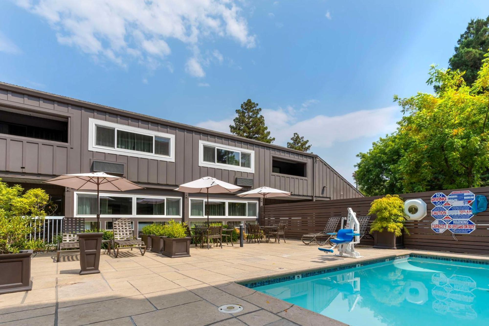 Best Western Plus Inn at the Vines Napa Exterior foto