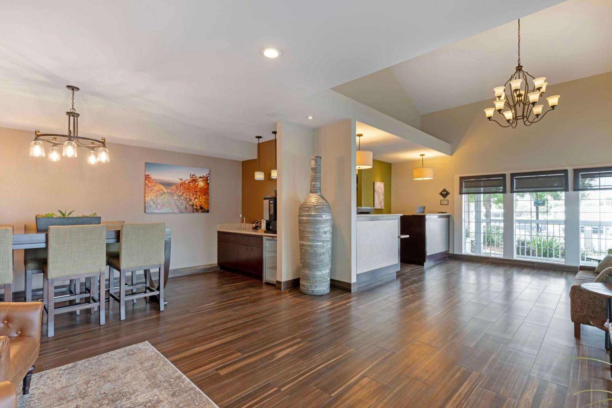 Best Western Plus Inn at the Vines Napa Exterior foto