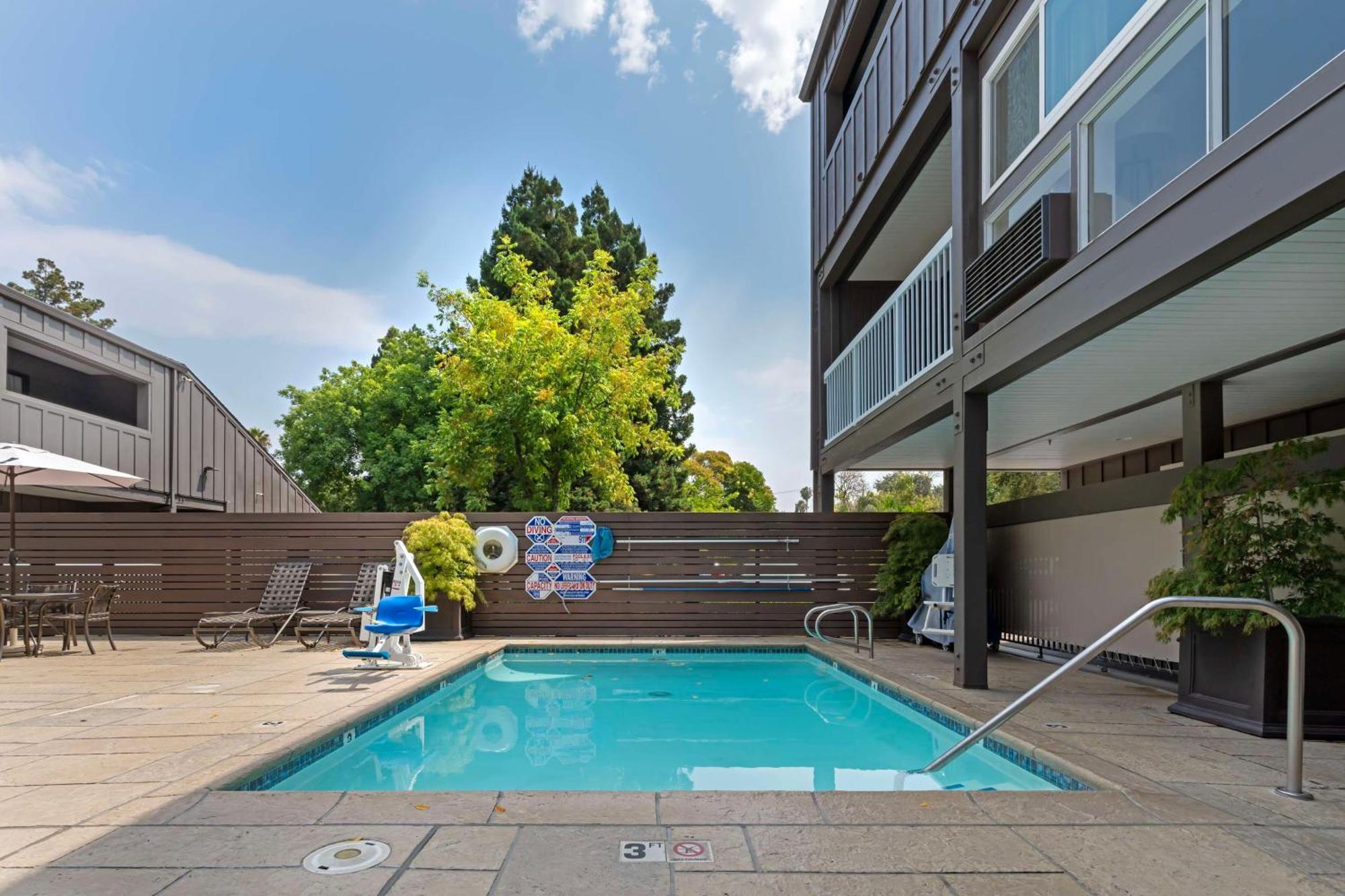 Best Western Plus Inn at the Vines Napa Exterior foto