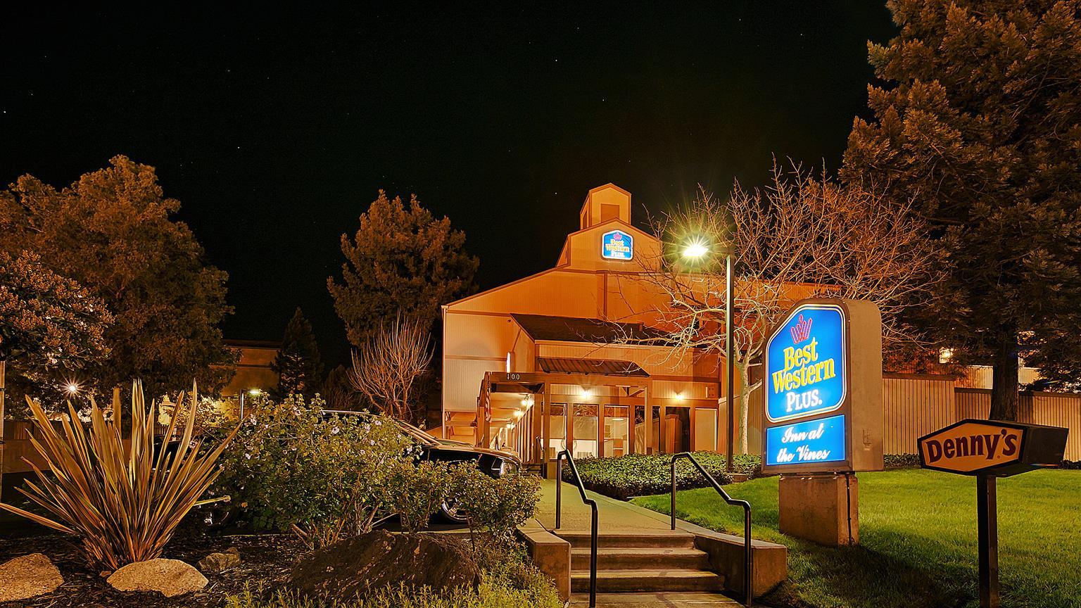 Best Western Plus Inn at the Vines Napa Exterior foto